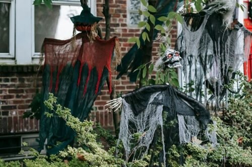 Halloween yard decoration