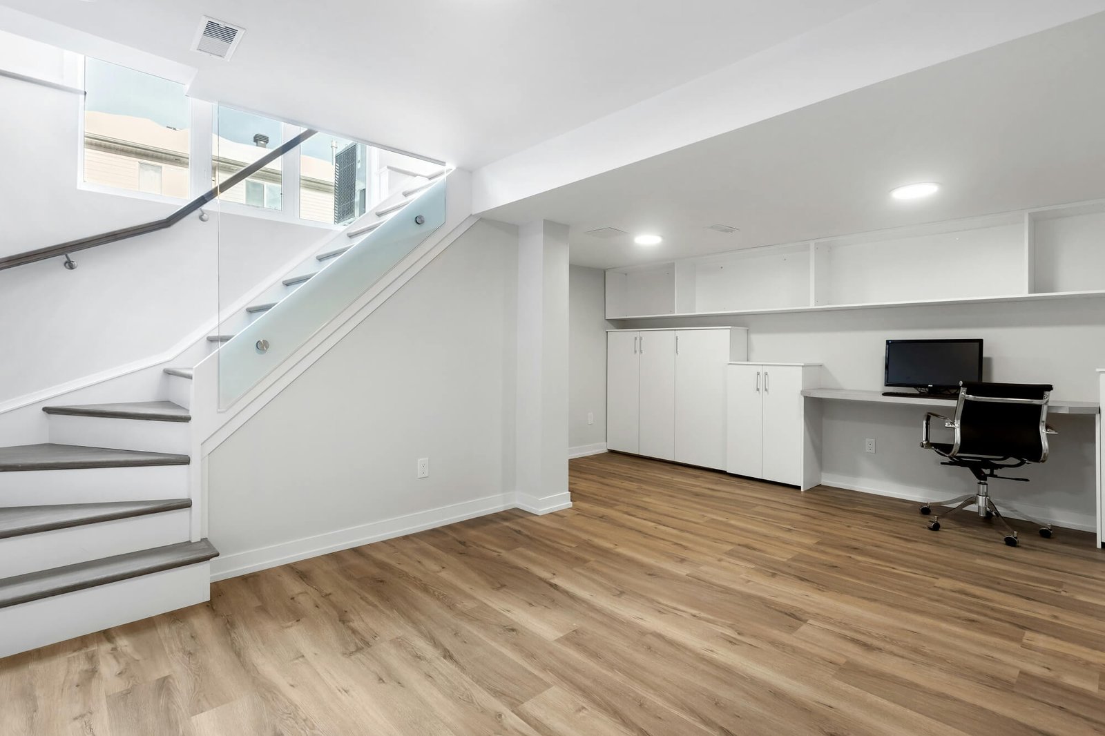 Basement finish 00ss (2)
